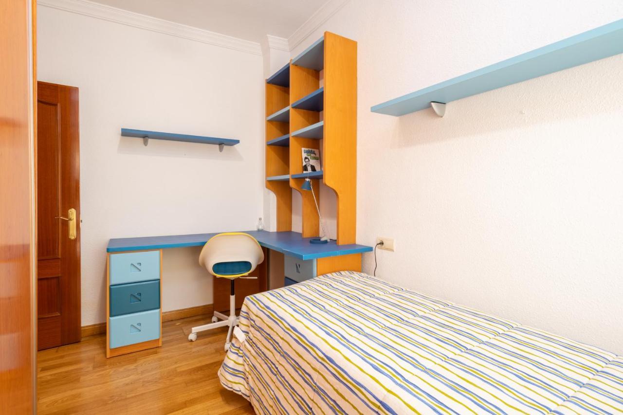 Amplio Apartamento Universidad By Renthas Malaga Bagian luar foto
